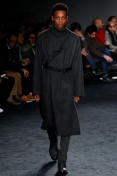 Look 15